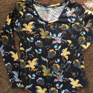 Like new Loft long sleeved shirt